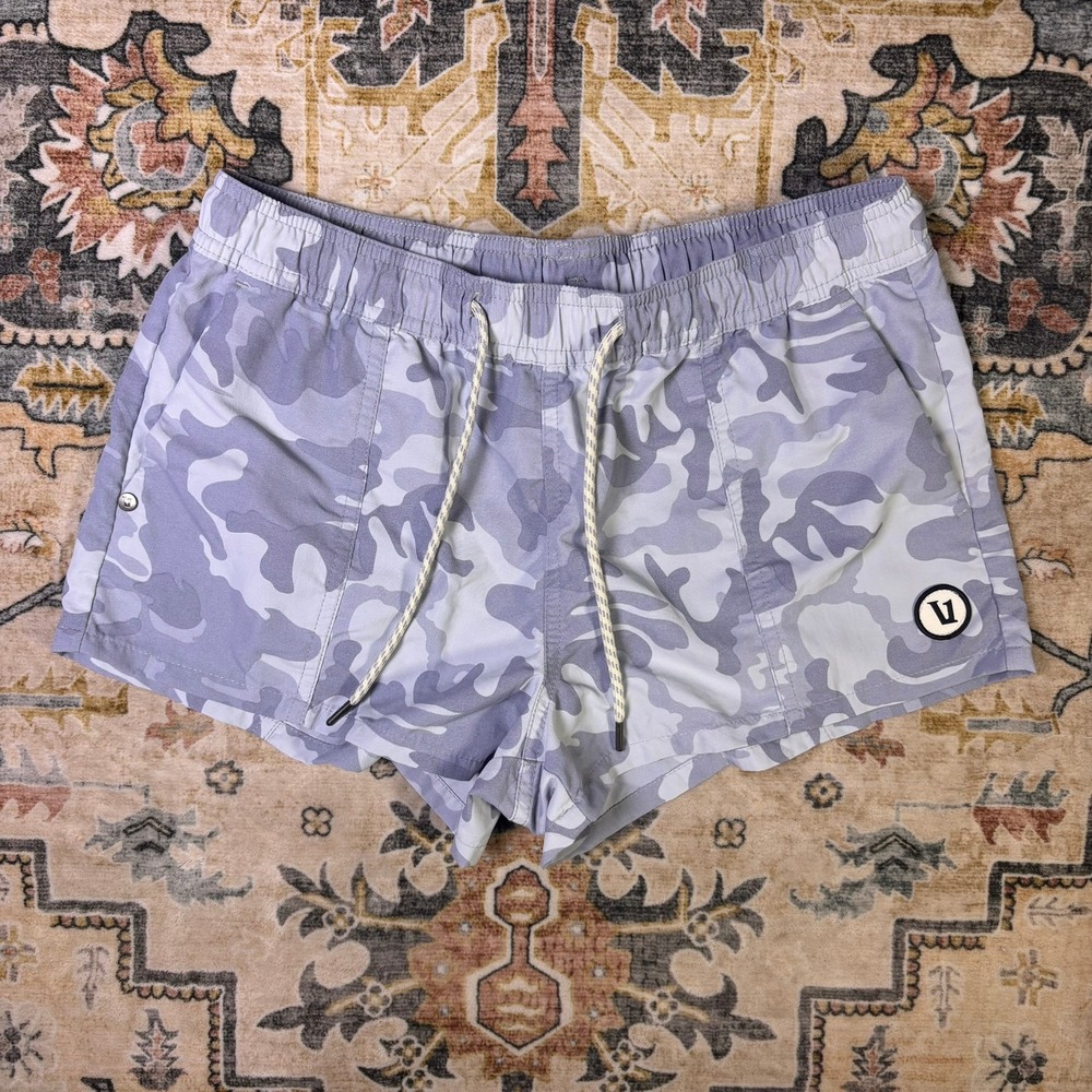 Vuori Womens Grey Camo Performance Athletic Shorts XS Drawstring Gorpcore Hiking